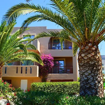 Akti Club Hotell 5*