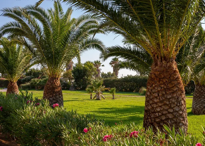 فندق Akti Club 5*