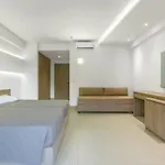 Hotel Akti Club