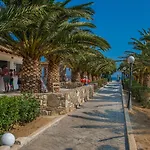Akti Club Hotel 5*