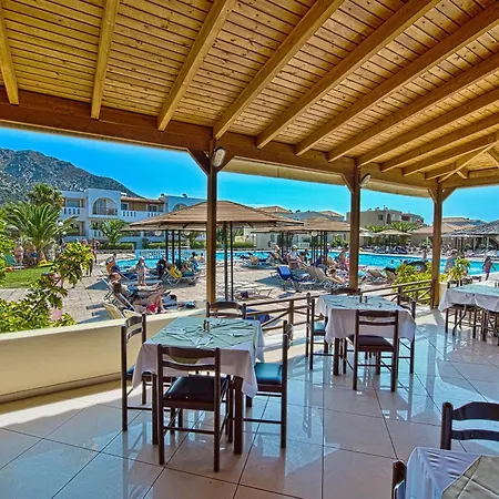 Hotel Akti Club