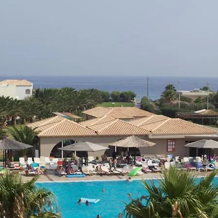 Akti Club