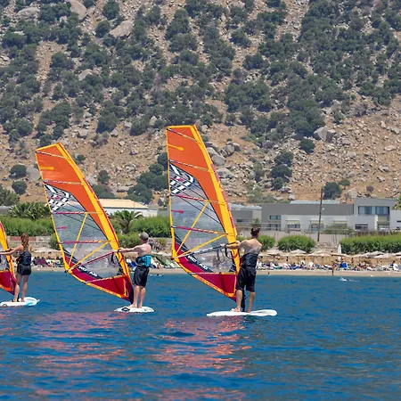Akti Club
