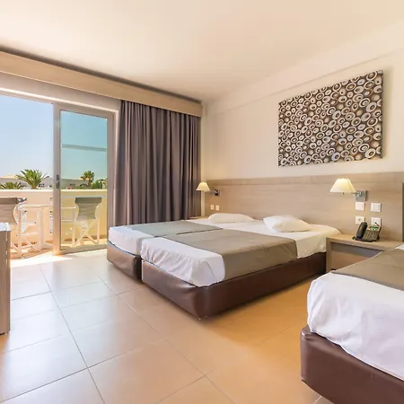 Hotel Akti Club